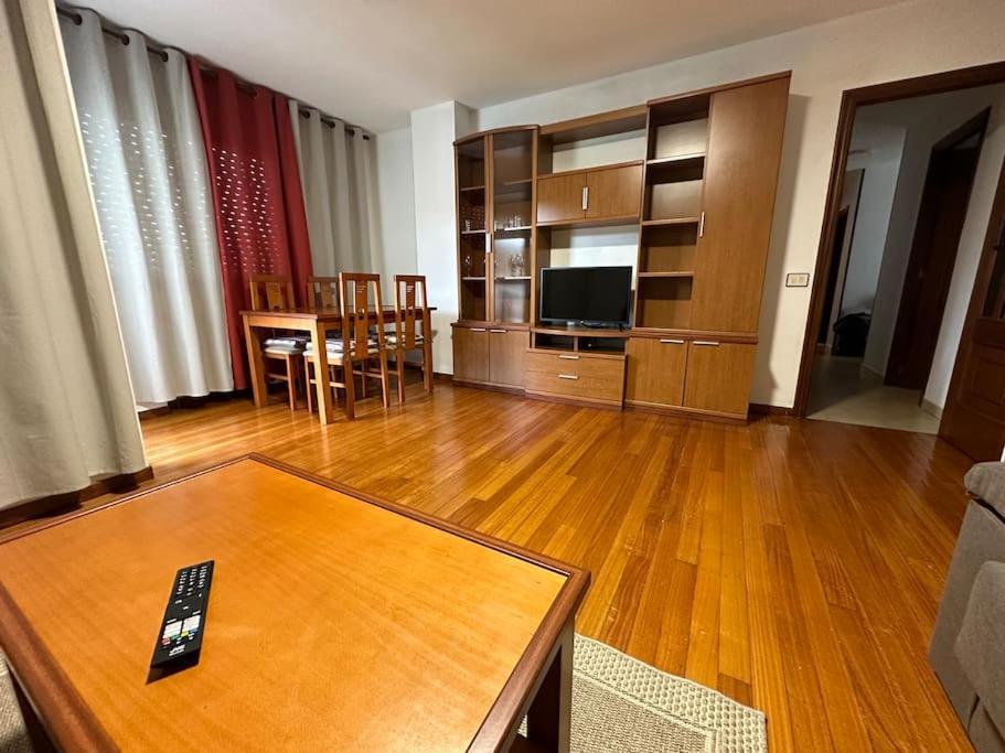 Oktheway Et Suseia Apartment Sarria Ngoại thất bức ảnh